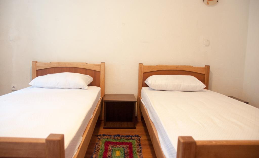 Aste Guesthouse Tropoje Room photo