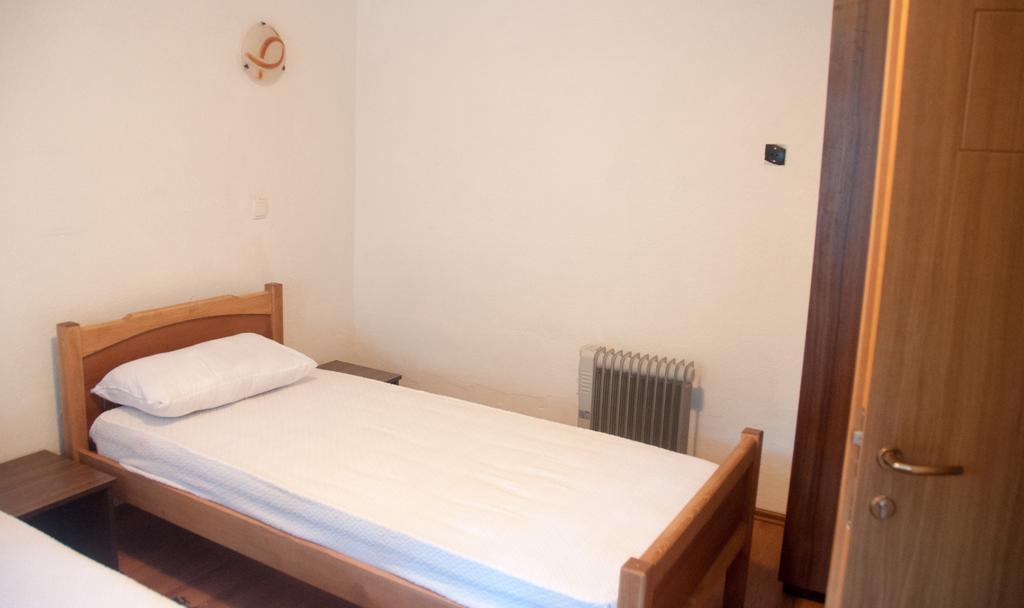 Aste Guesthouse Tropoje Room photo