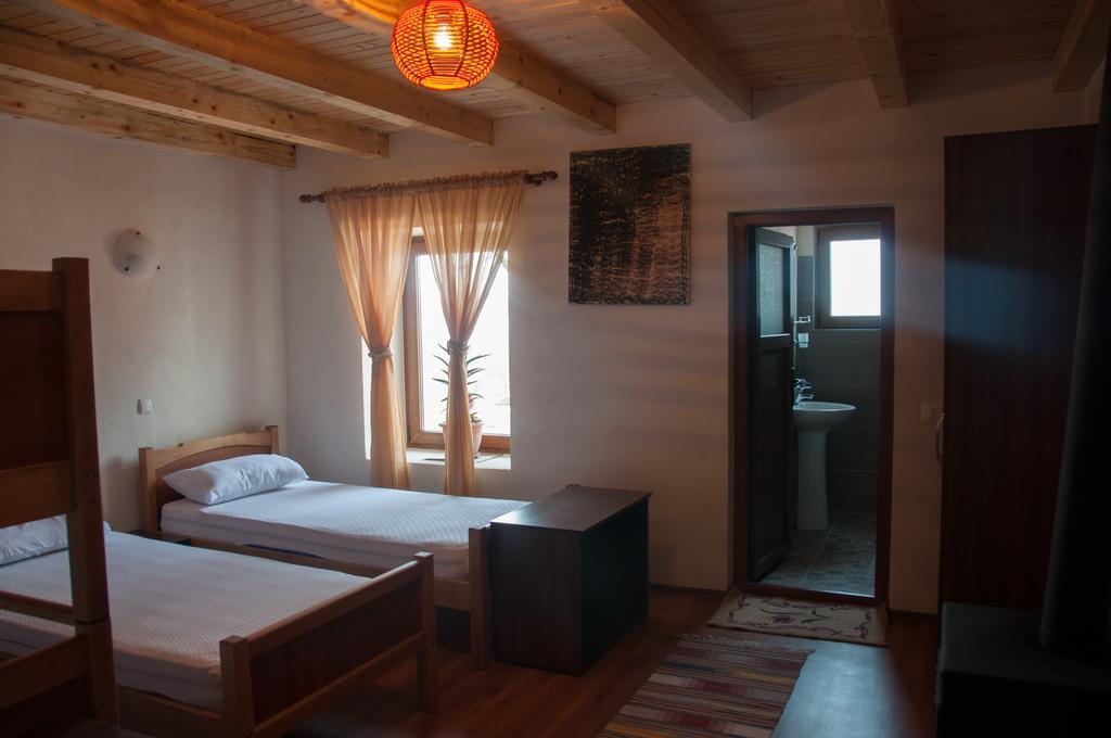 Aste Guesthouse Tropoje Room photo